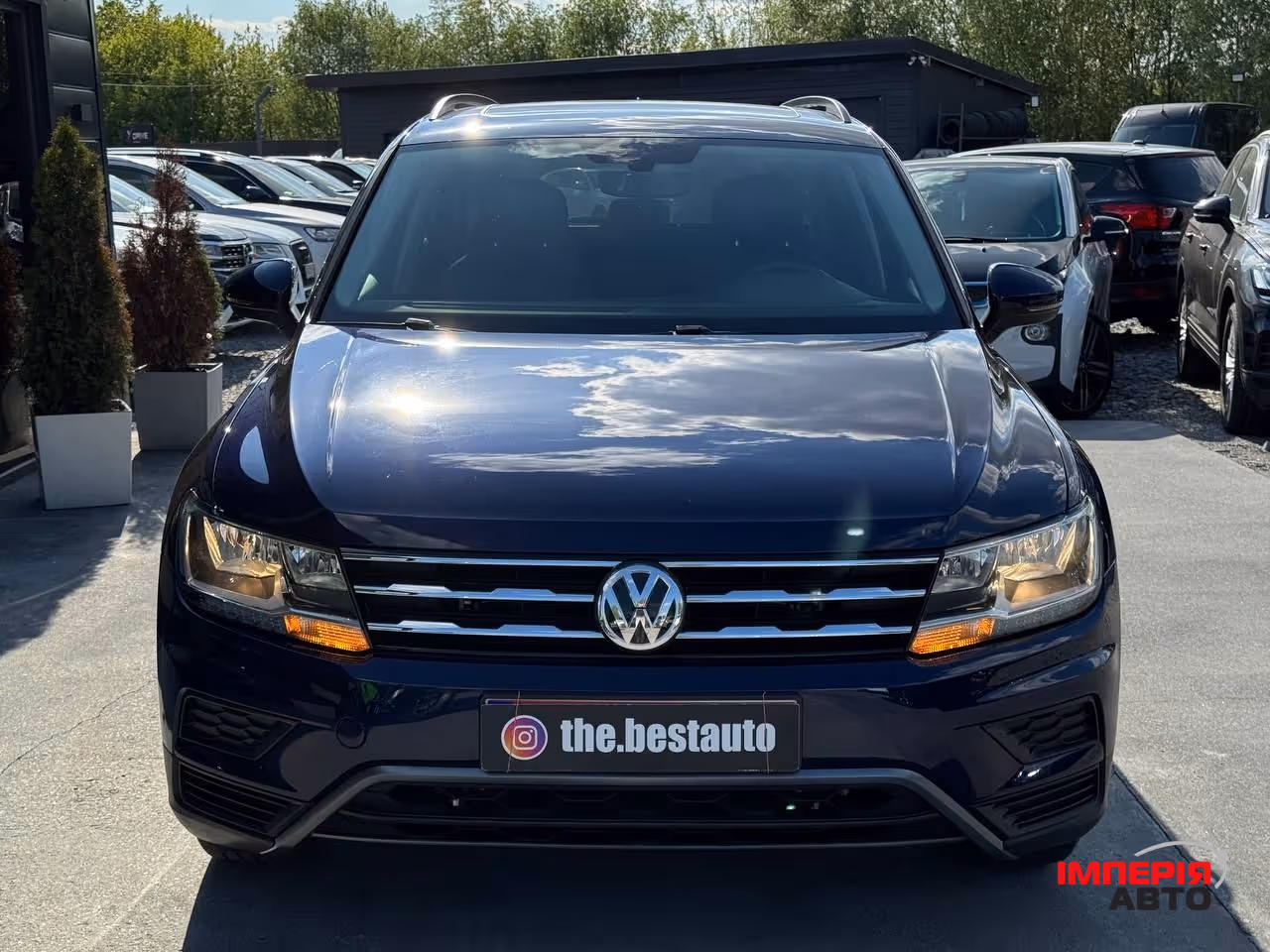 Volkswagen Tiguan - фото 11