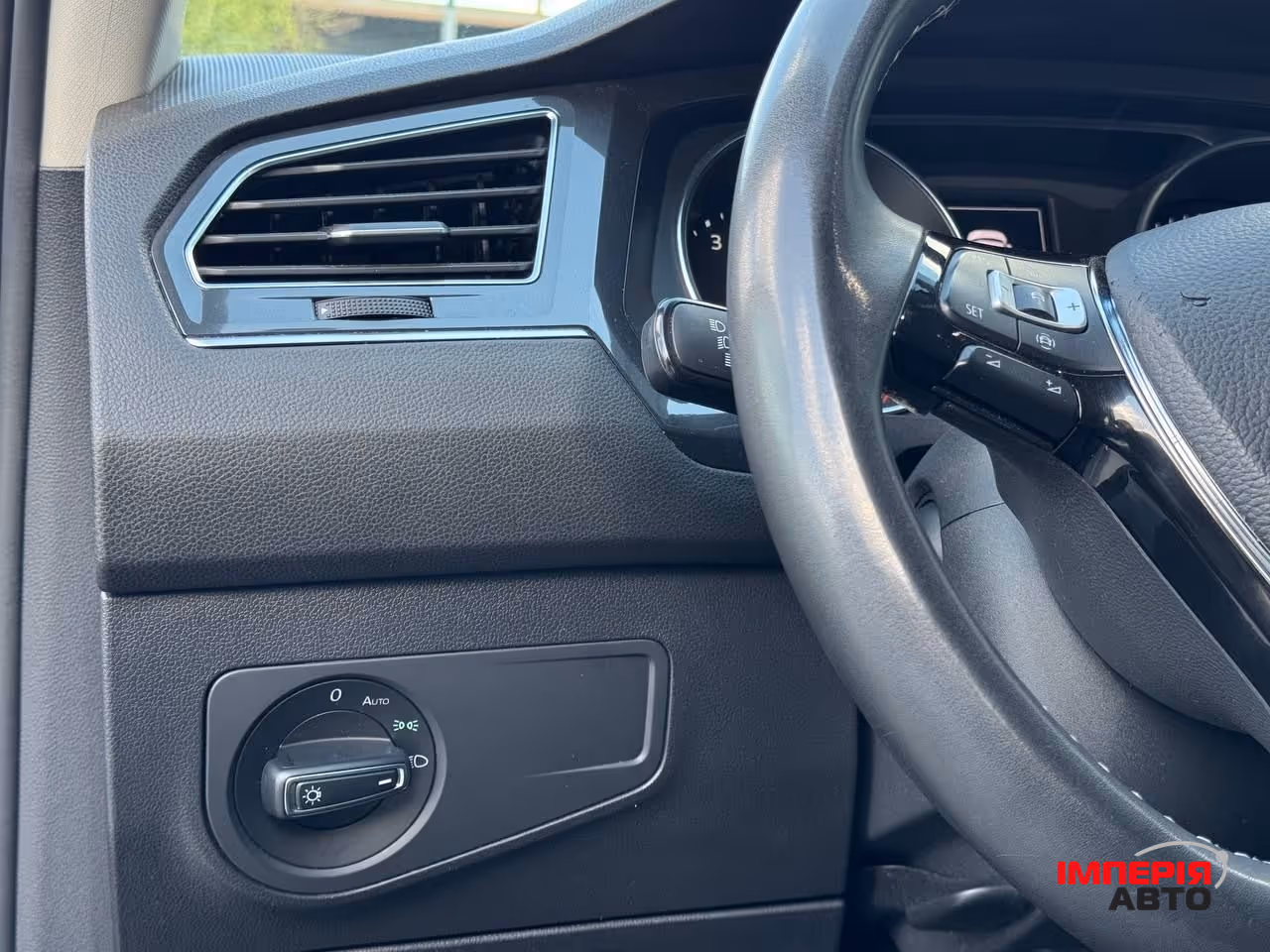 Volkswagen Tiguan - фото 38