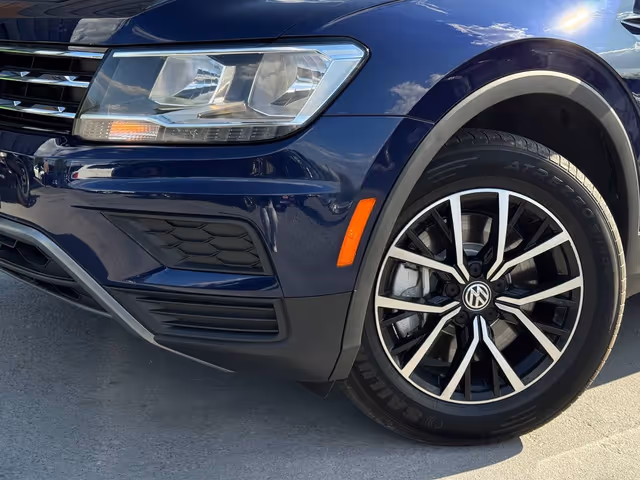 Volkswagen Tiguan - фото 5