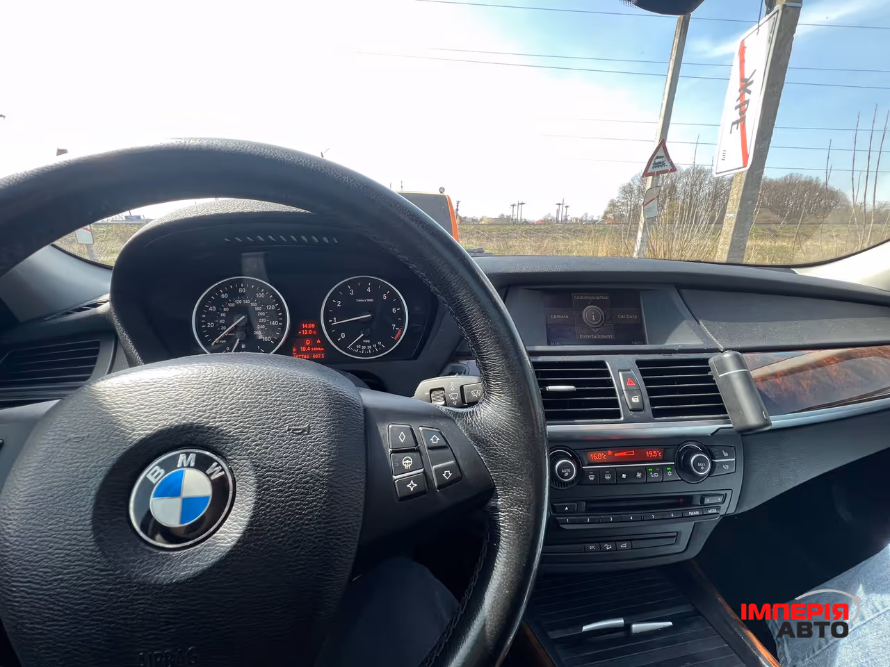 BMW X5 - фото 13