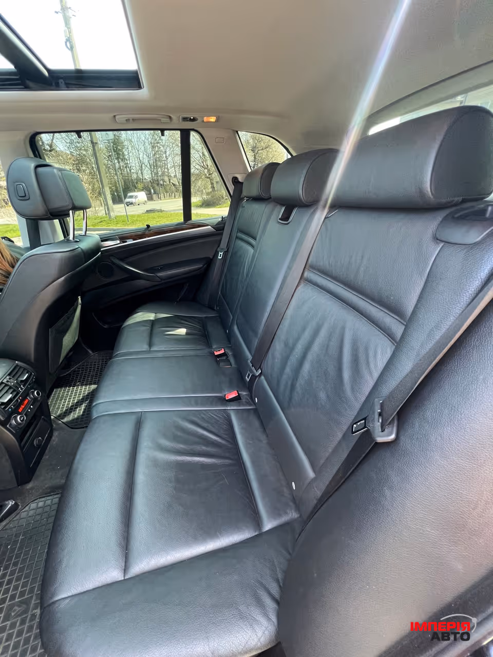 BMW X5 - фото 7