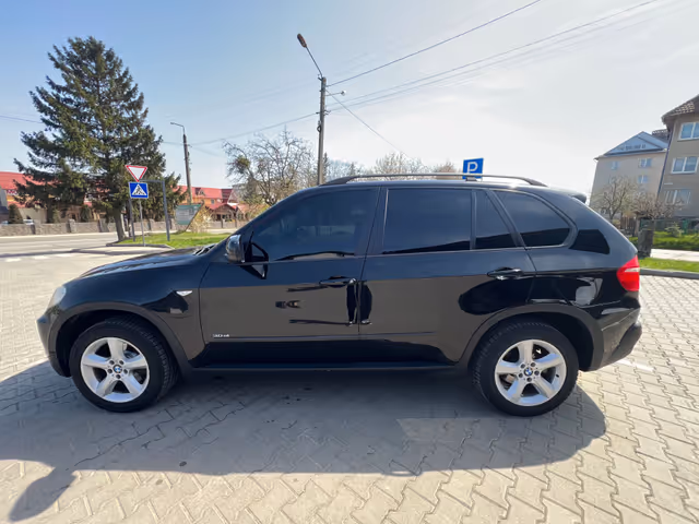BMW X5 - фото 3