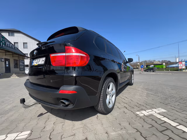 BMW X5 - фото 5