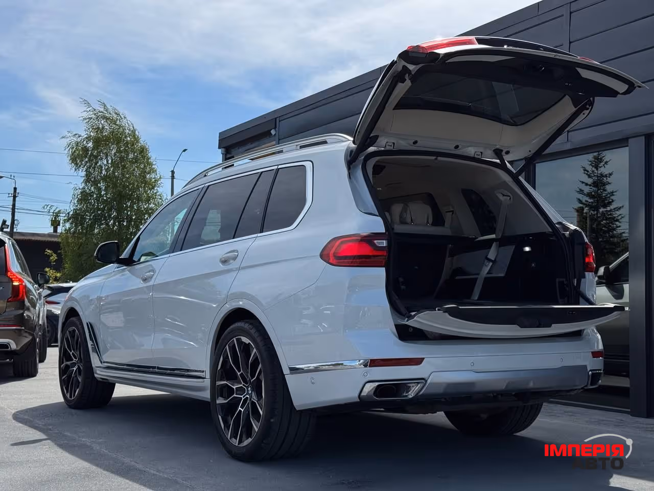 BMW X7 - фото 32