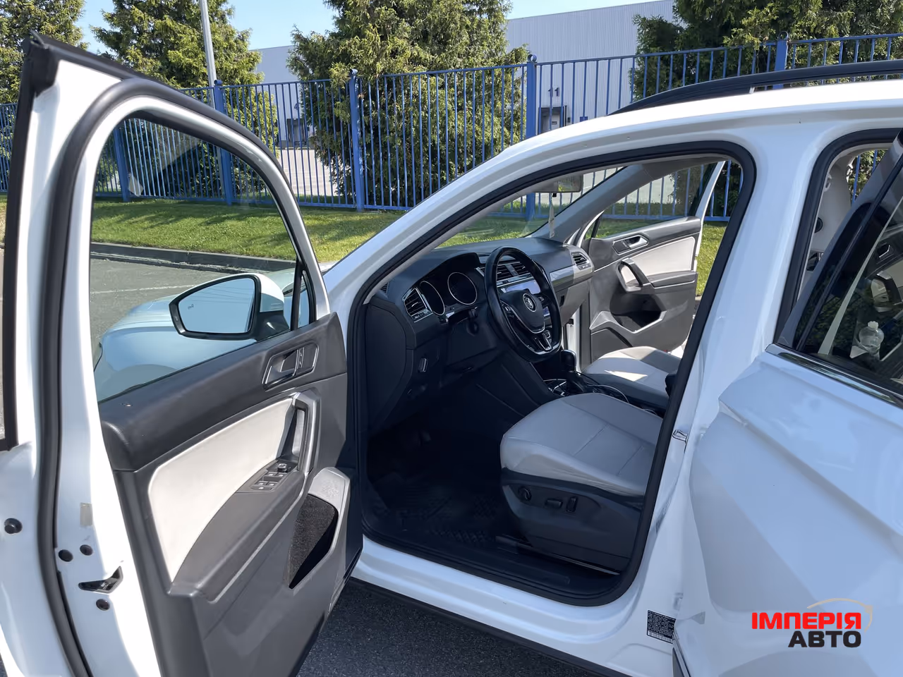 Volkswagen Tiguan - фото 16