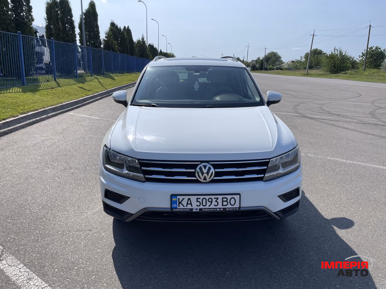 Volkswagen Tiguan - фото 2