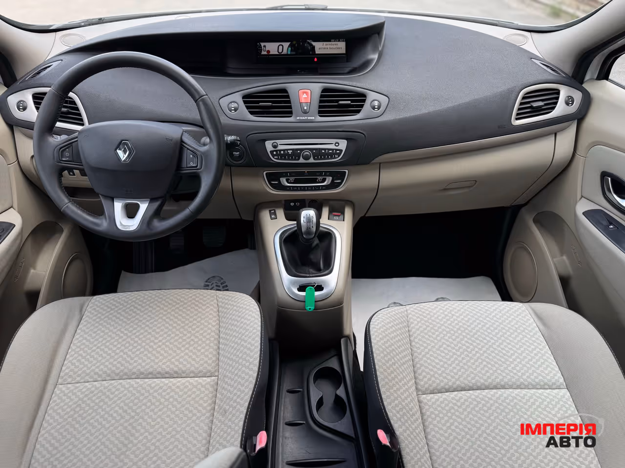 Renault Scenic - фото 3