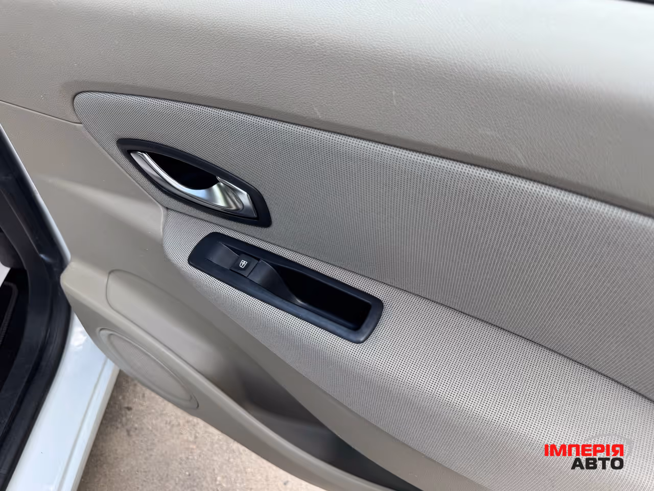 Renault Scenic - фото 37