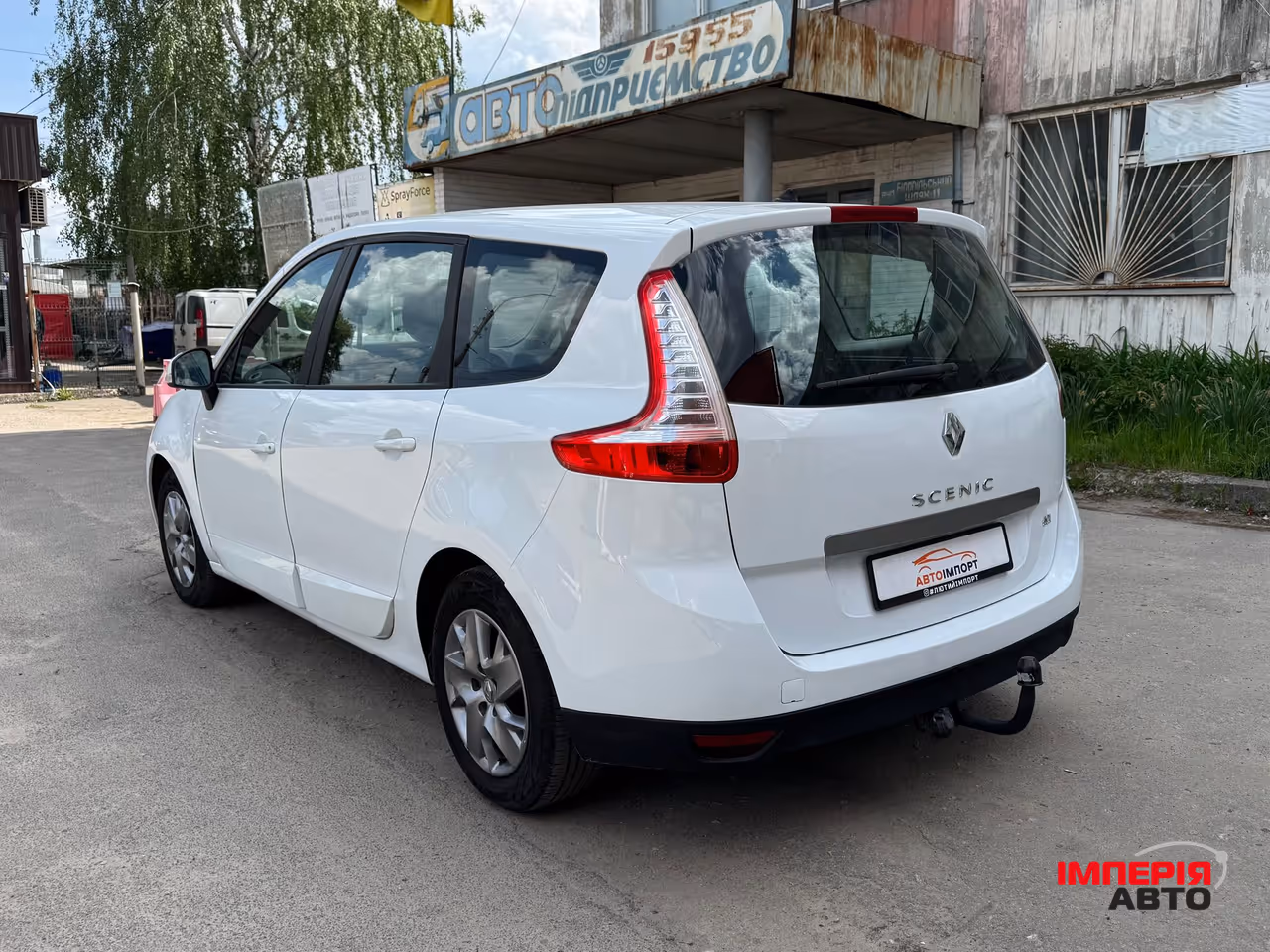 Renault Scenic - фото 9