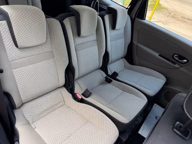 Renault Scenic - фото 5