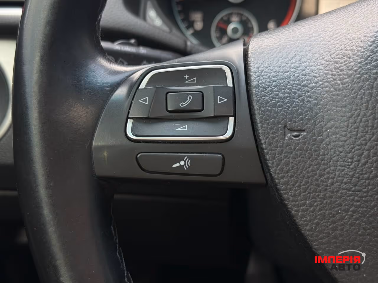 Volkswagen Passat - фото 28