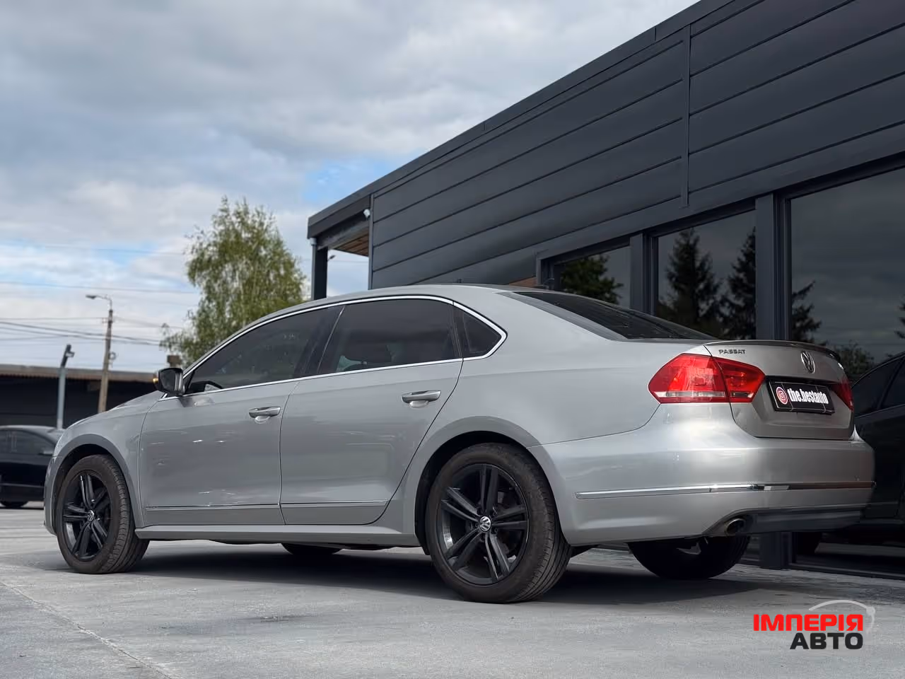 Volkswagen Passat - фото 6
