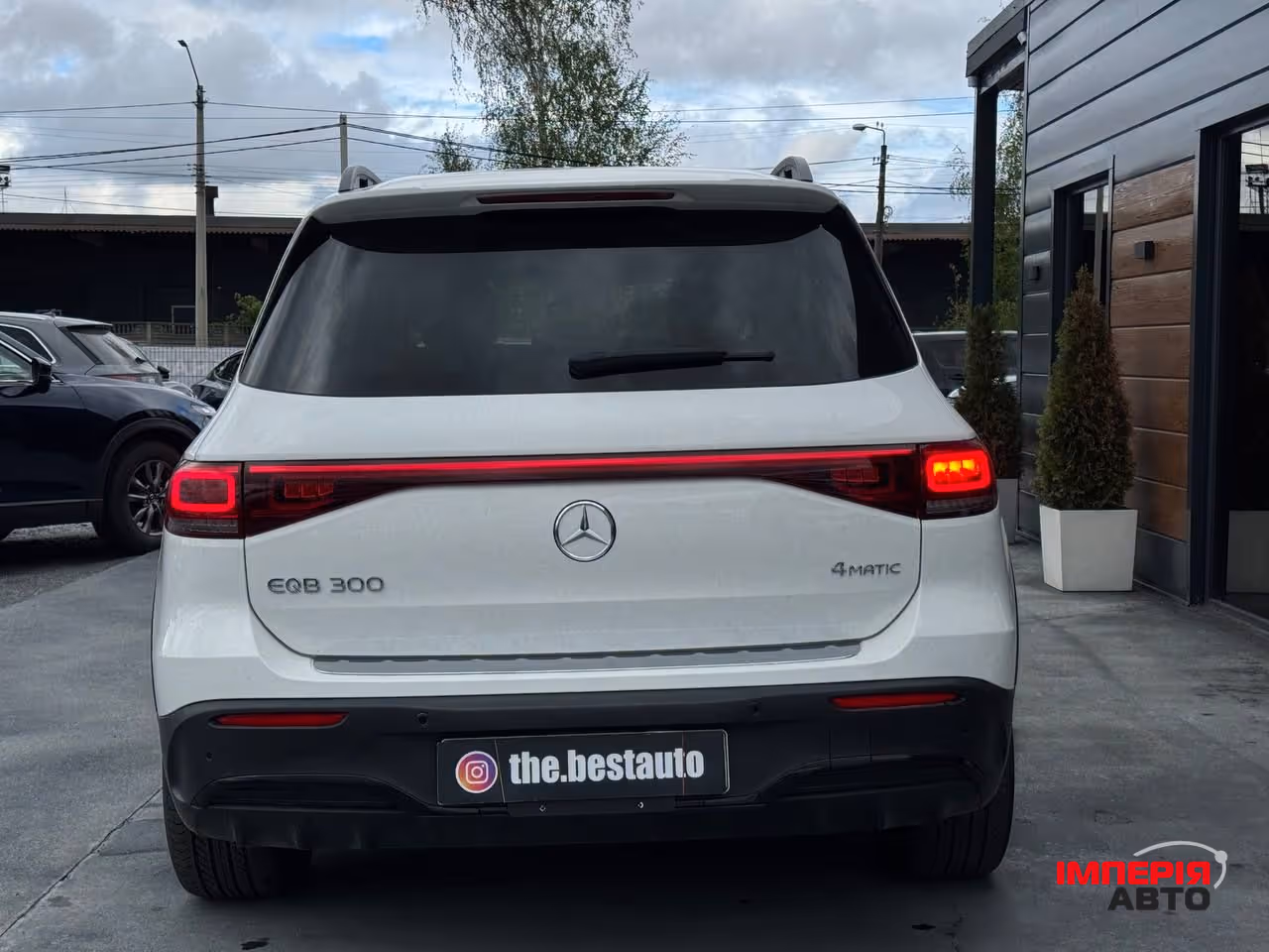 Mercedes-Benz EQB - фото 10