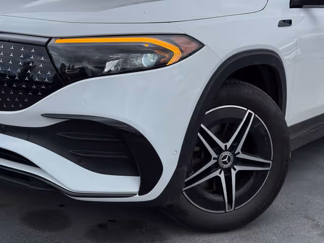 Mercedes-Benz EQB - фото 2