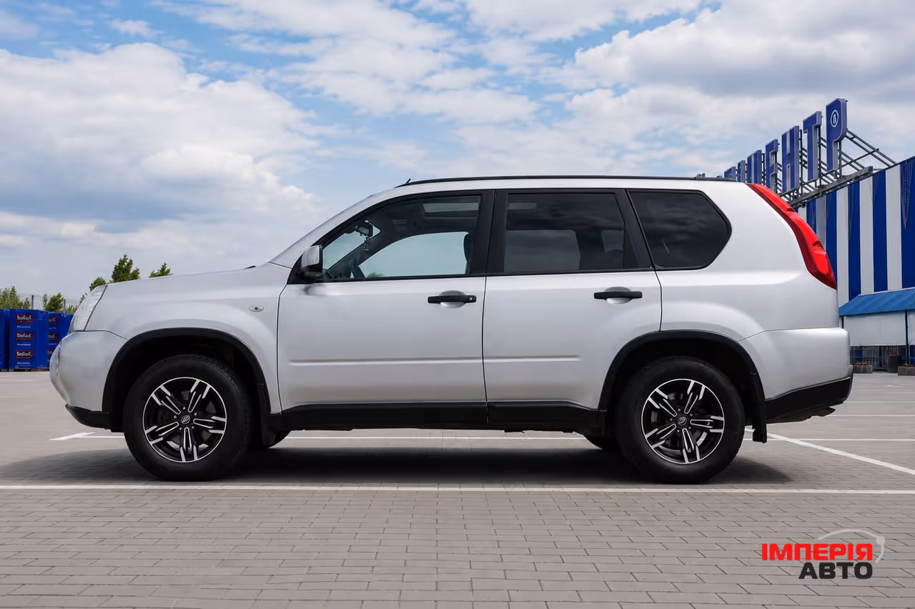 Nissan X-Trail - фото 1