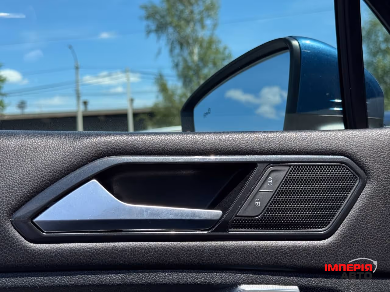 Volkswagen Tiguan - фото 25