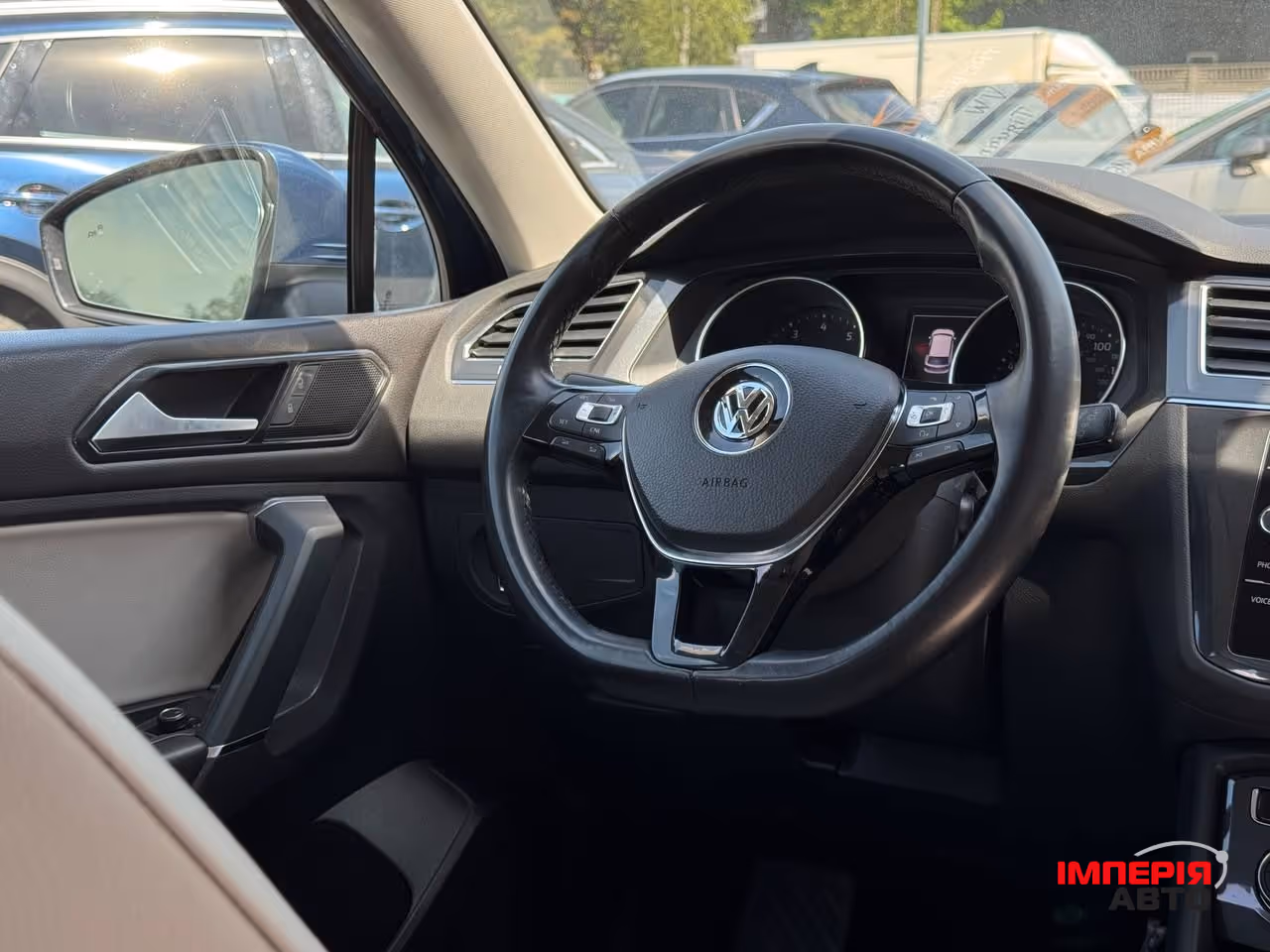 Volkswagen Tiguan - фото 48