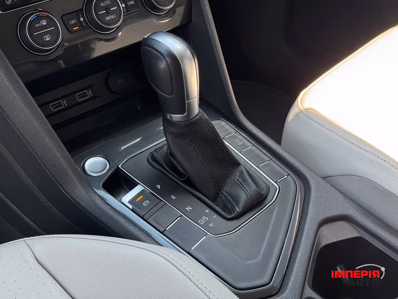 Volkswagen Tiguan - фото 33