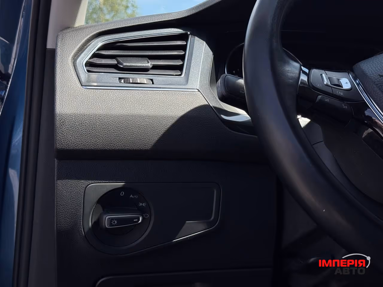 Volkswagen Tiguan - фото 31