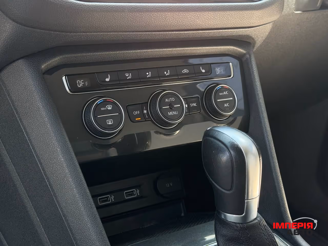 Volkswagen Tiguan - фото 35