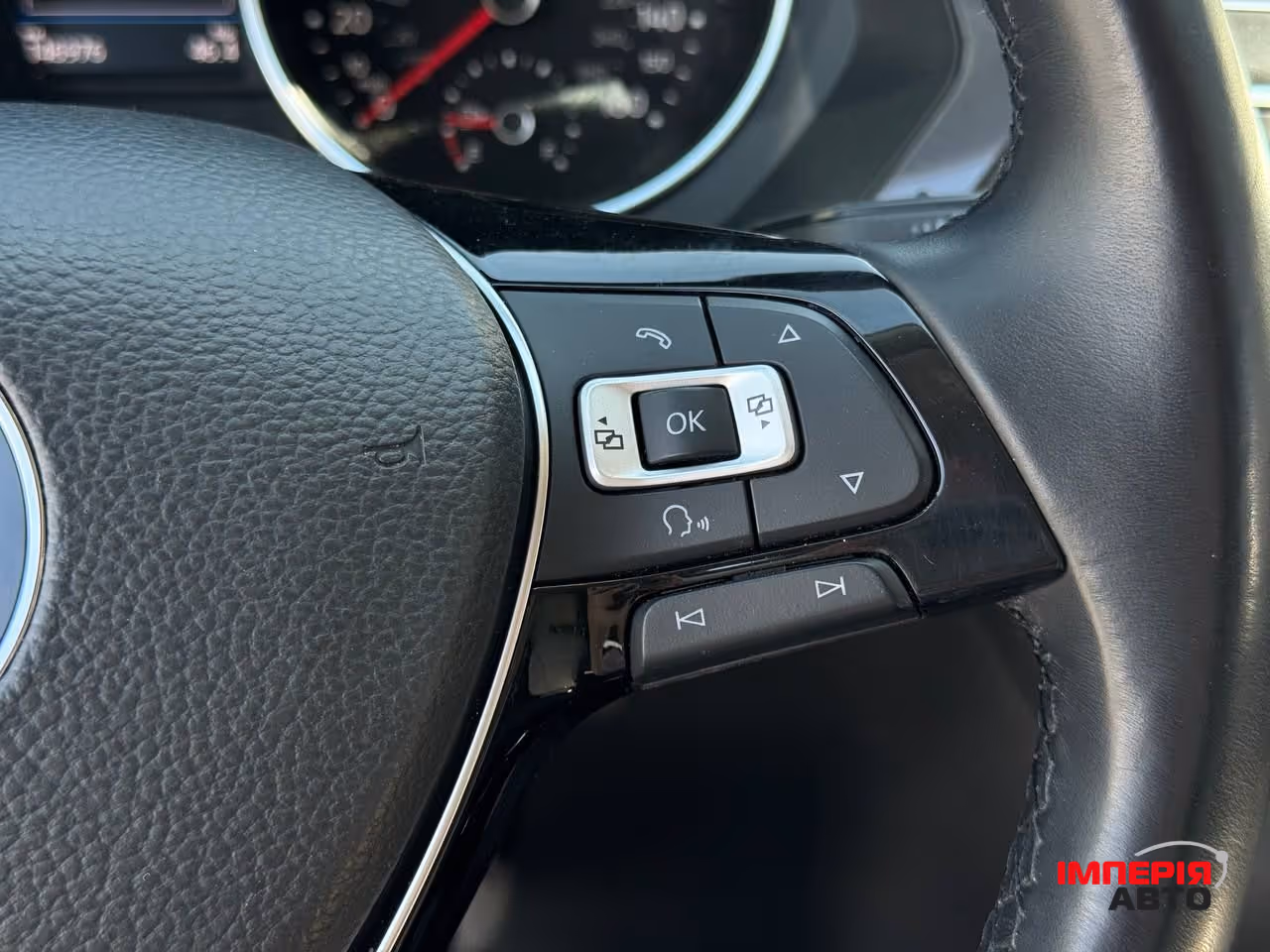 Volkswagen Tiguan - фото 37