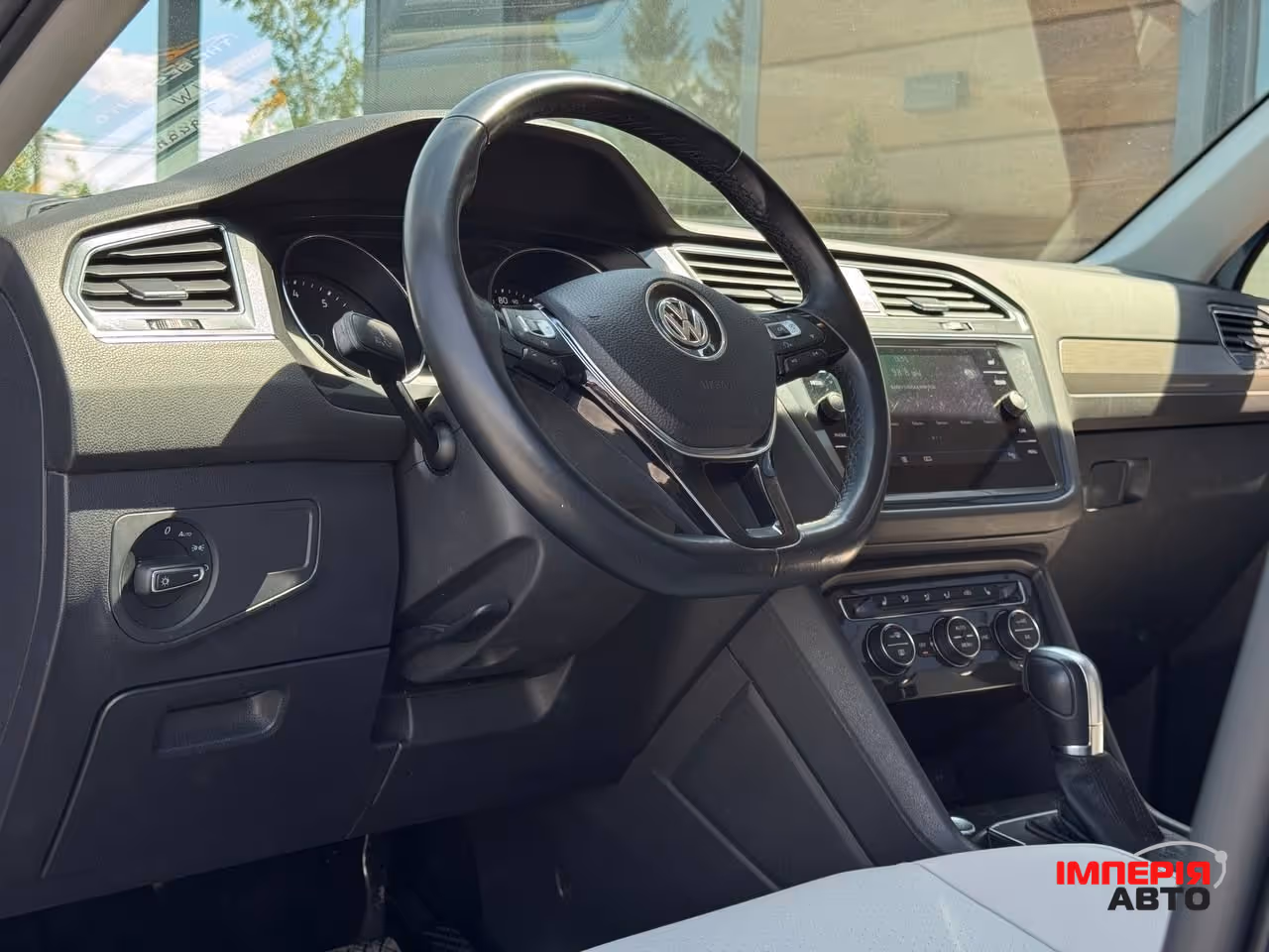 Volkswagen Tiguan - фото 29