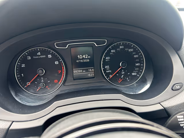 Audi Q3 - фото 5