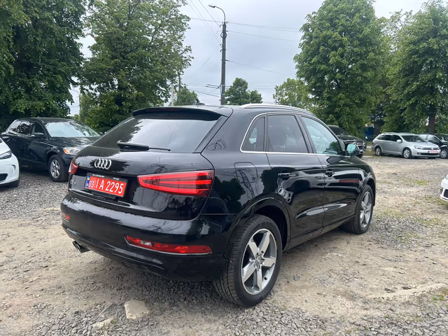 Audi Q3 - фото 4