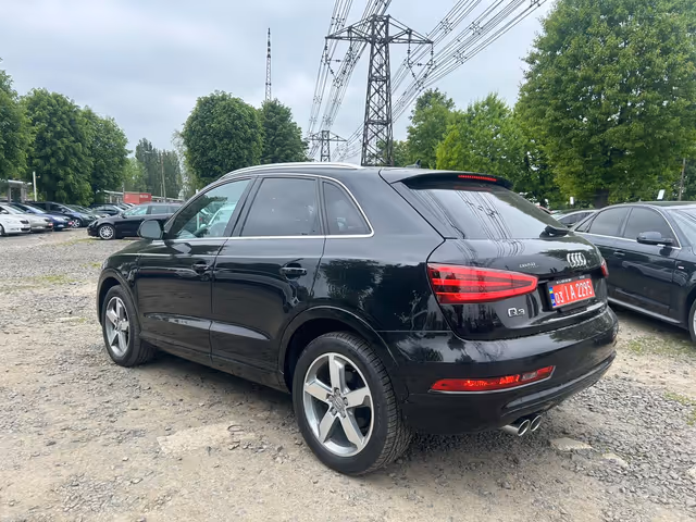 Audi Q3 - фото 3