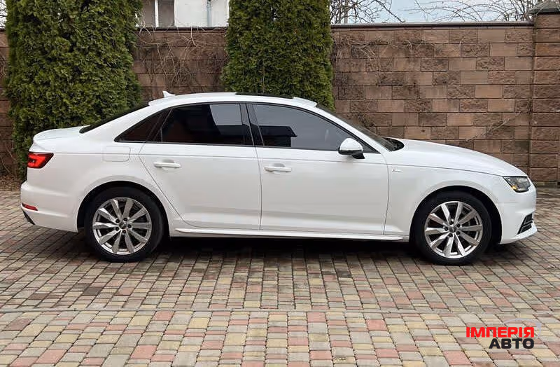 Audi A4 - фото 5