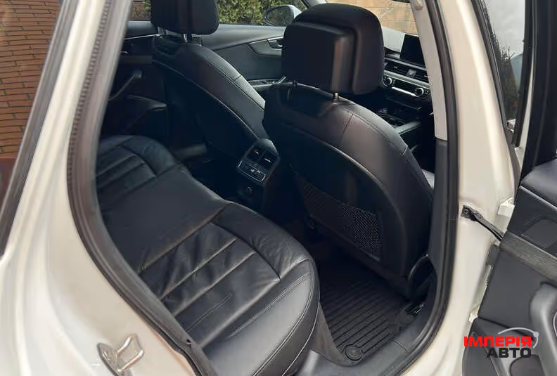 Audi A4 - фото 17