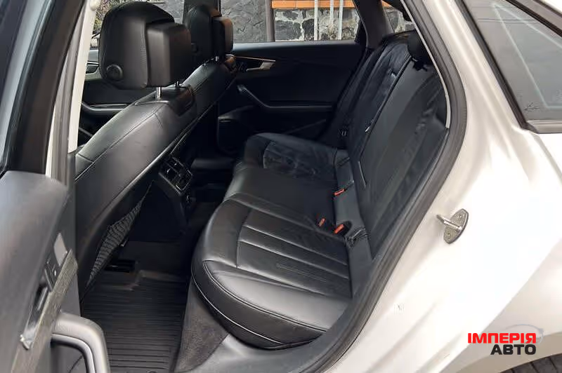Audi A4 - фото 18