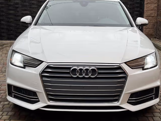 Audi A4 - фото 2