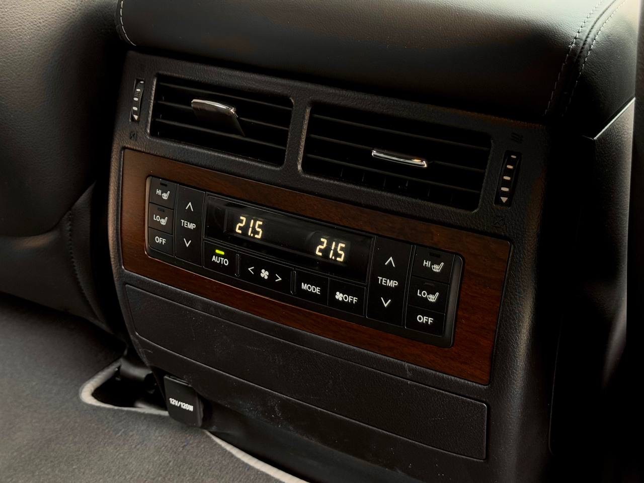 Toyota Land Cruiser - фото 11