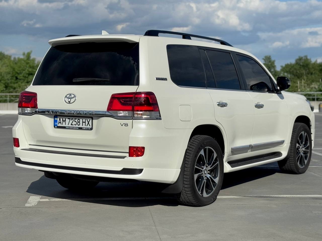 Toyota Land Cruiser - фото 8