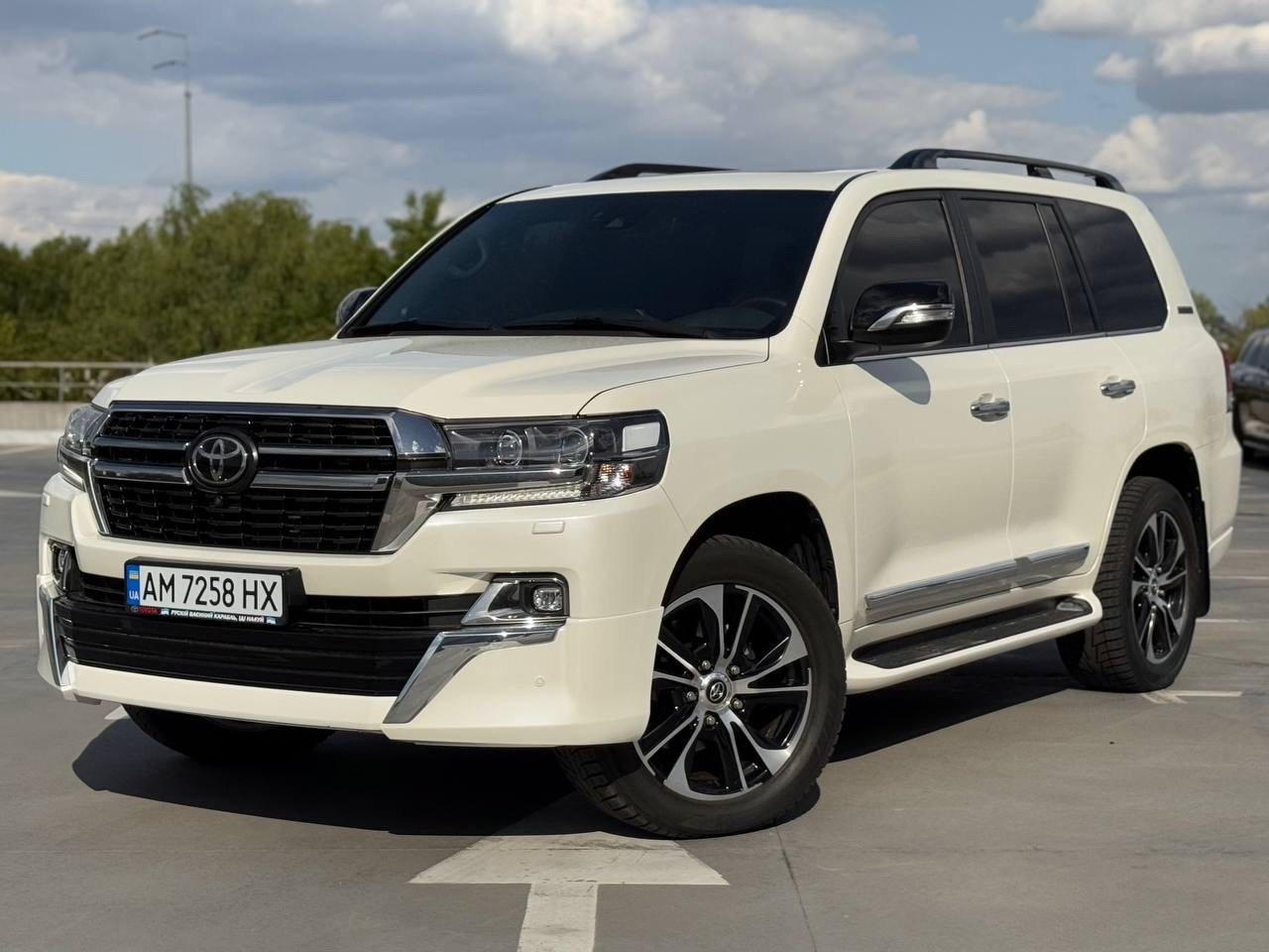 Toyota Land Cruiser - фото 7