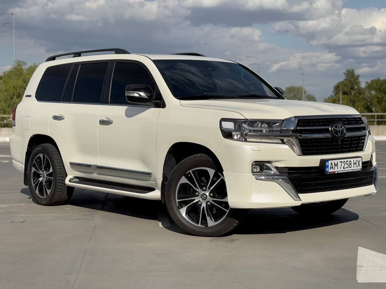 Toyota Land Cruiser - фото 3