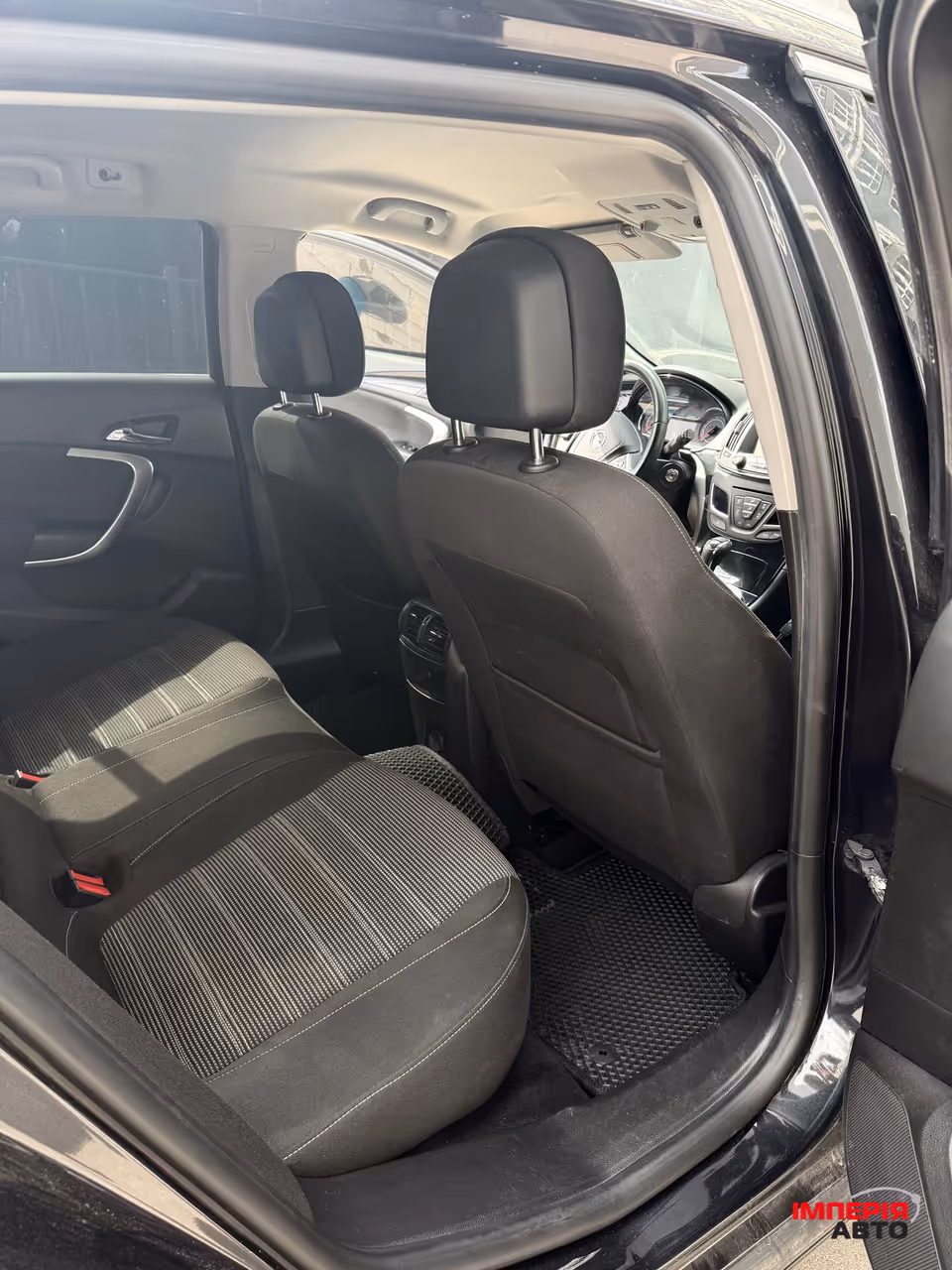 Opel Insignia - фото 4