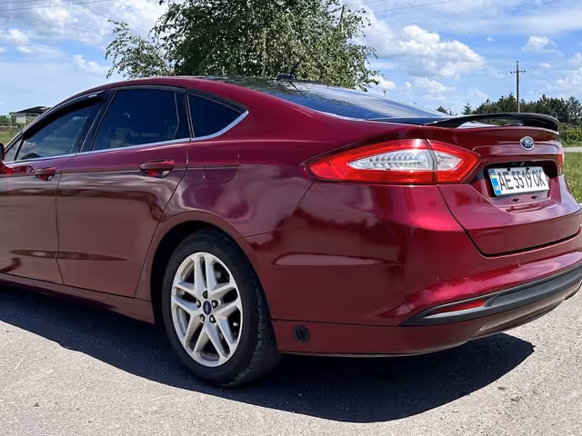 Ford Fusion USA - фото 2