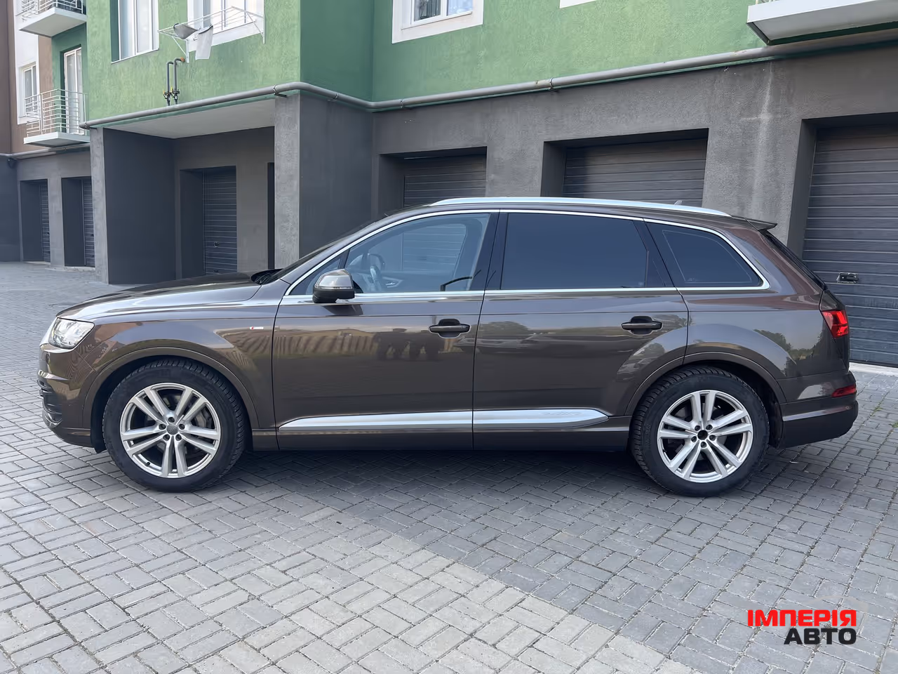 Audi Q7 - фото 4