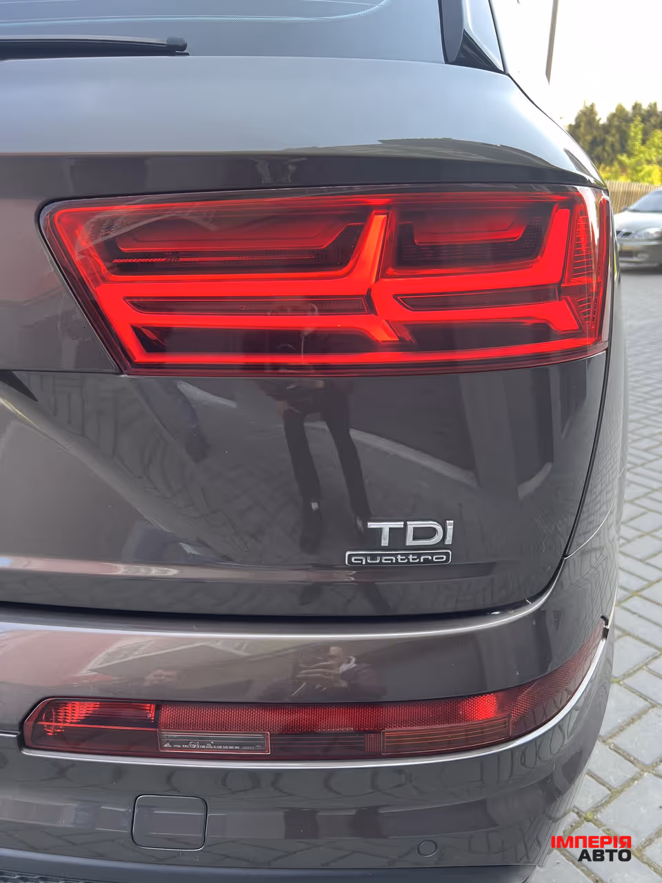 Audi Q7 - фото 17