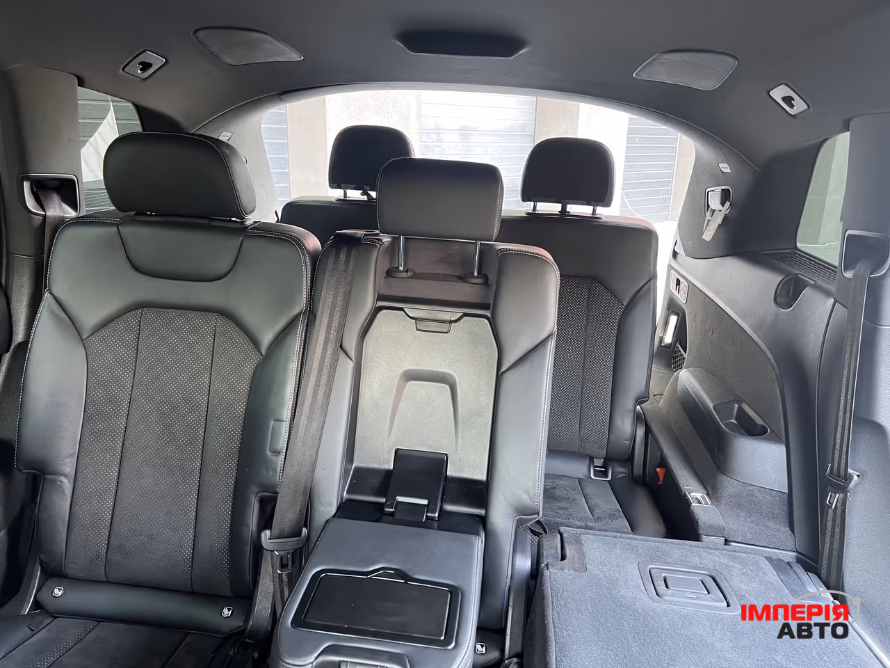 Audi Q7 - фото 33