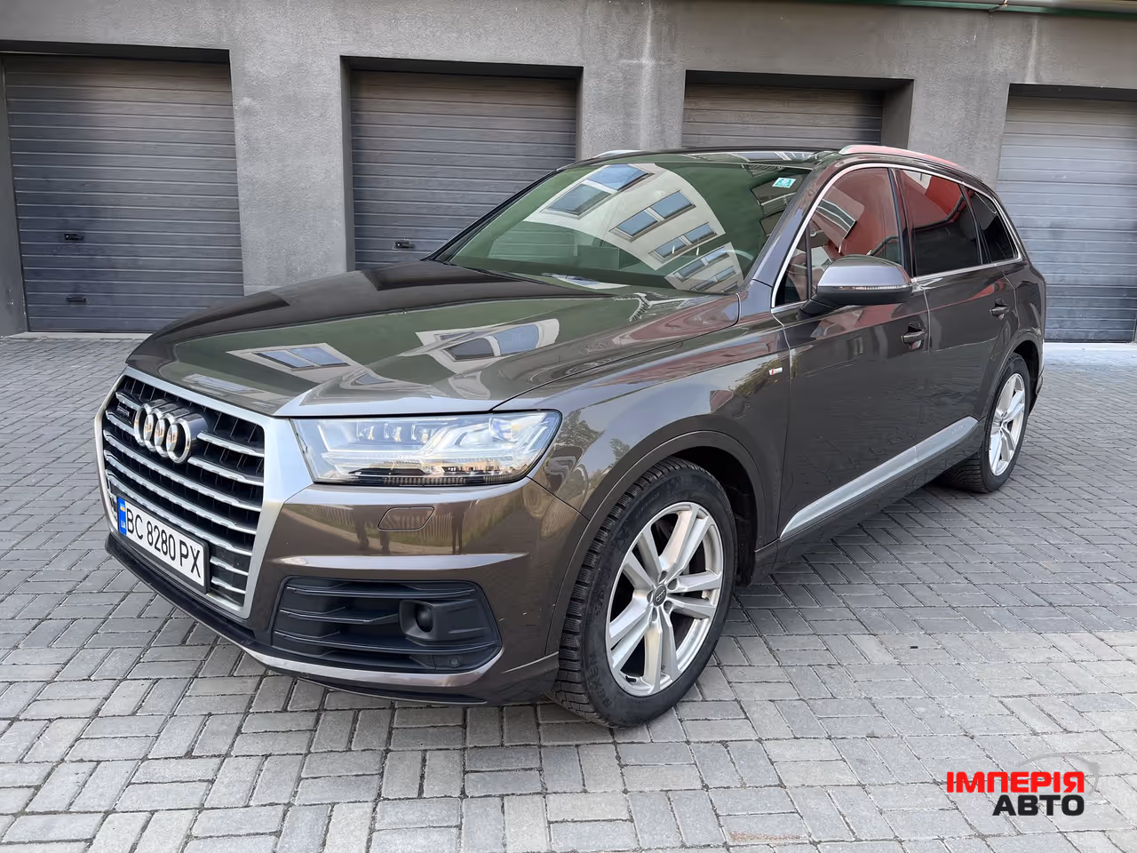 Audi Q7 - фото 7