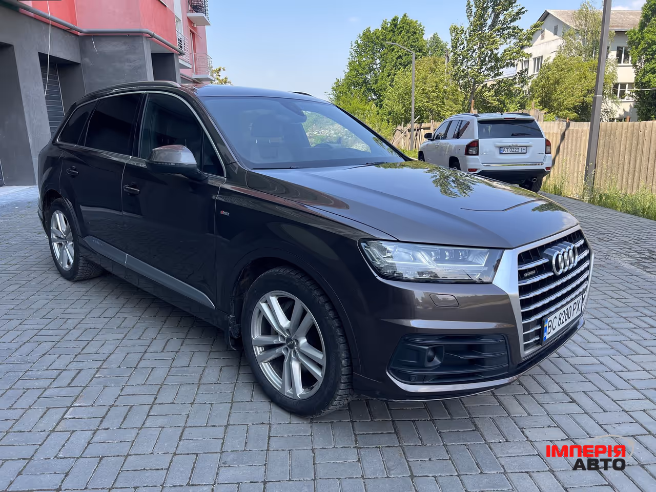 Audi Q7 - фото 6