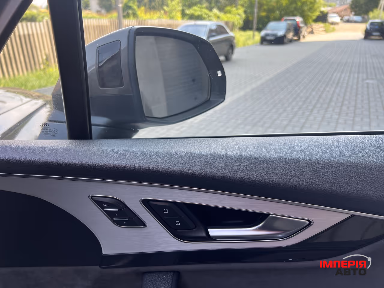 Audi Q7 - фото 43