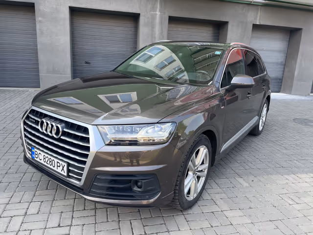 Audi Q7 - фото 1