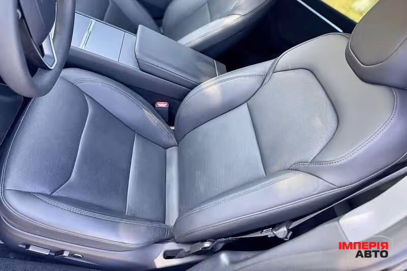 Tesla Model 3 - фото 8