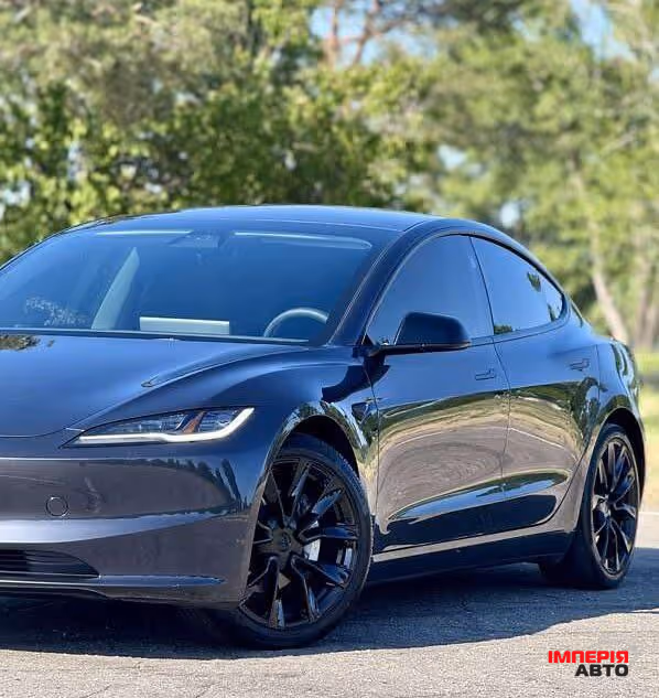 Tesla Model 3 - фото 2