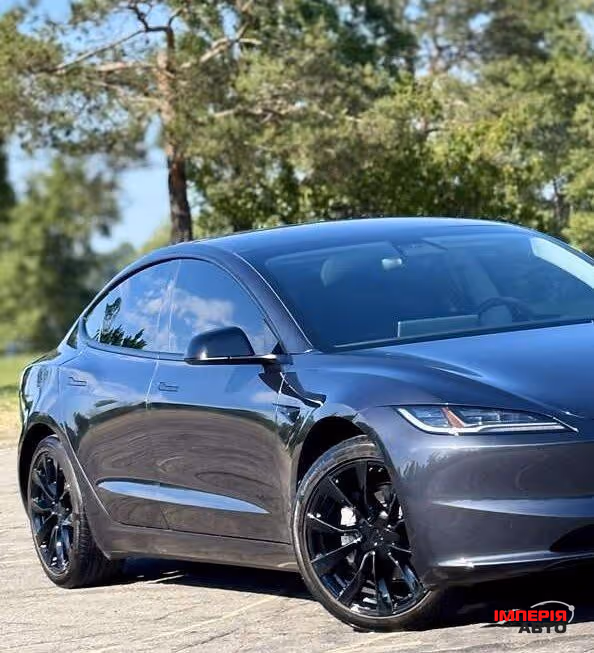 Tesla Model 3 - фото 3