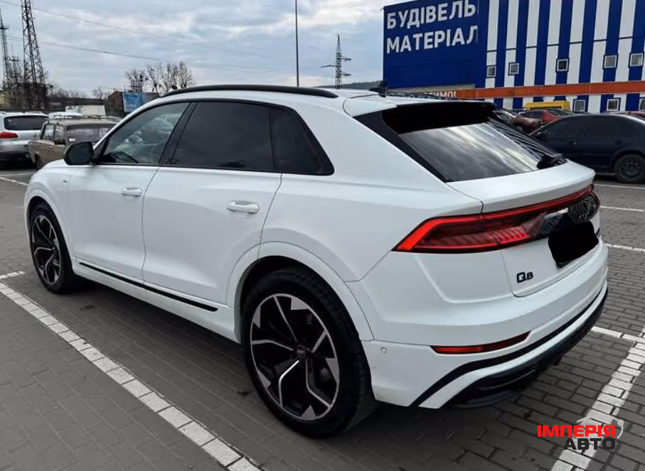 Audi Q8 - фото 4